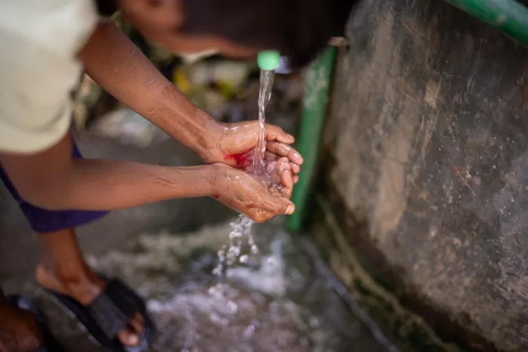 Foto NdP 1 - Irregularidad en el acceso al agua persiste en Rep&uacute;blica Dominicana: solo 17 % de los hogares la recibe entre 6 y 7 d&iacute;as a la semana