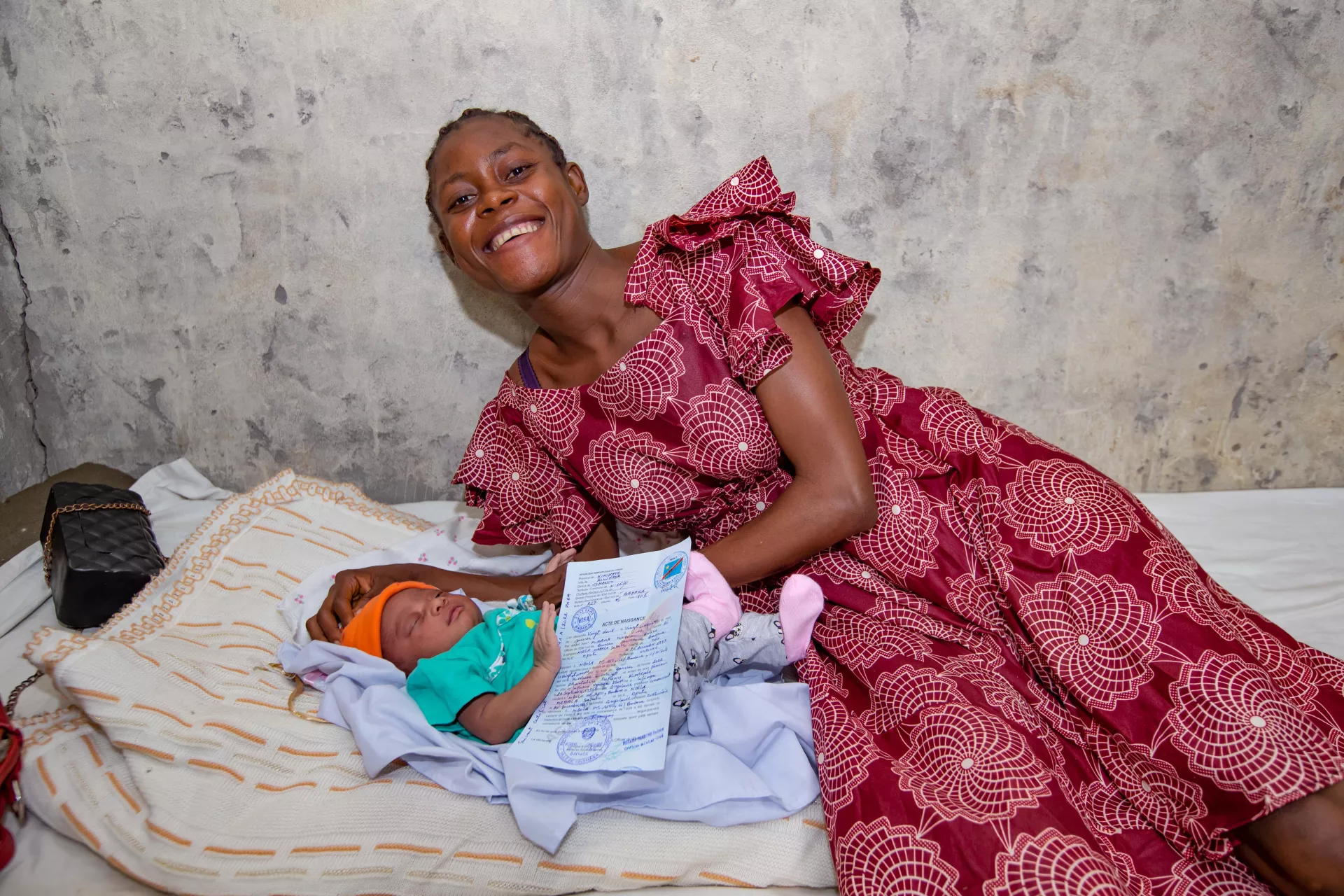 Une femme avec son enfant