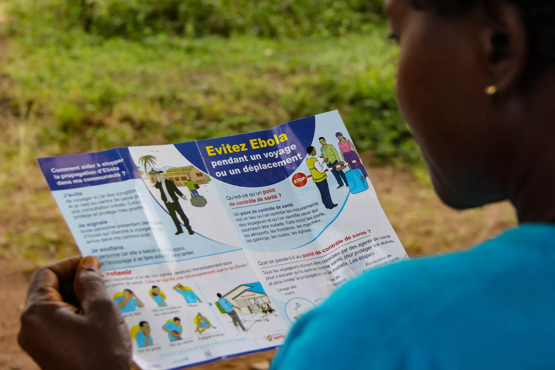 Une affiche de sensibilisation sur la maladie &agrave; virus Ebola