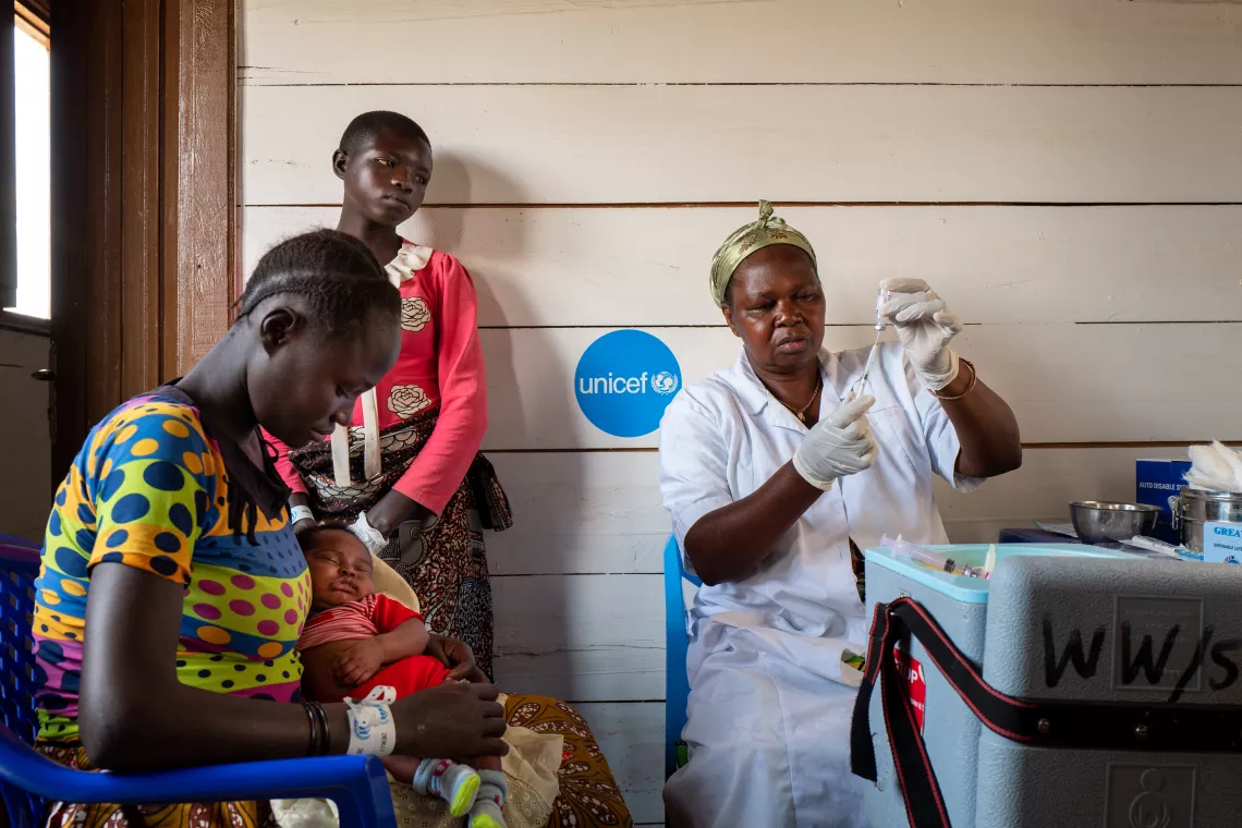 Vaccination dans un camp
