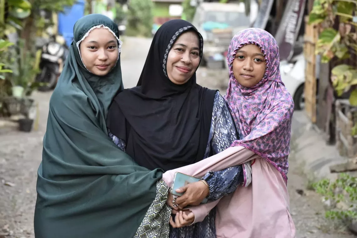 47-year-old Yuli Yanti from Indonesia was diagnosed with cervical cancer in 2021. She battled the disease with 35 gruelling rounds of radiation and chemotherapy. Now she&rsquo;s determined to make sure the girls in her family and community don&rsquo;t endure the same suffering.