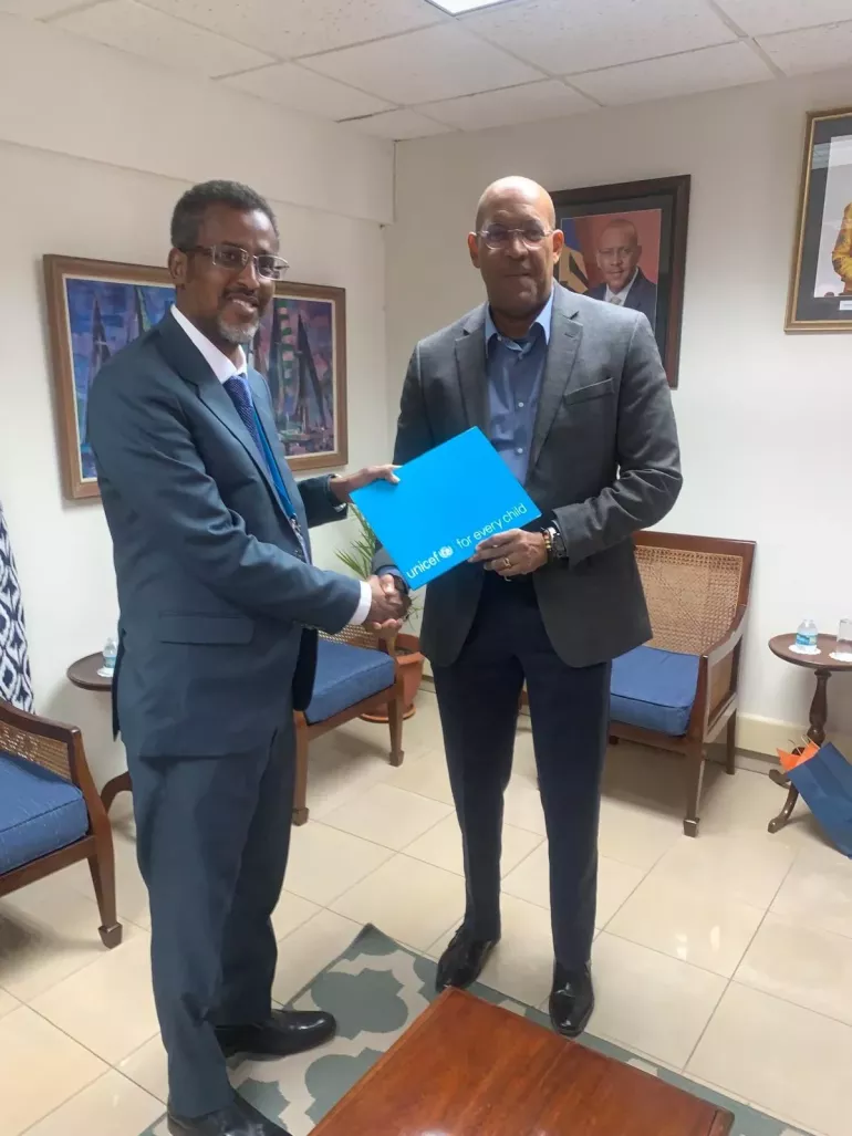 AK with Minister of Foreign Affairs Barbados 