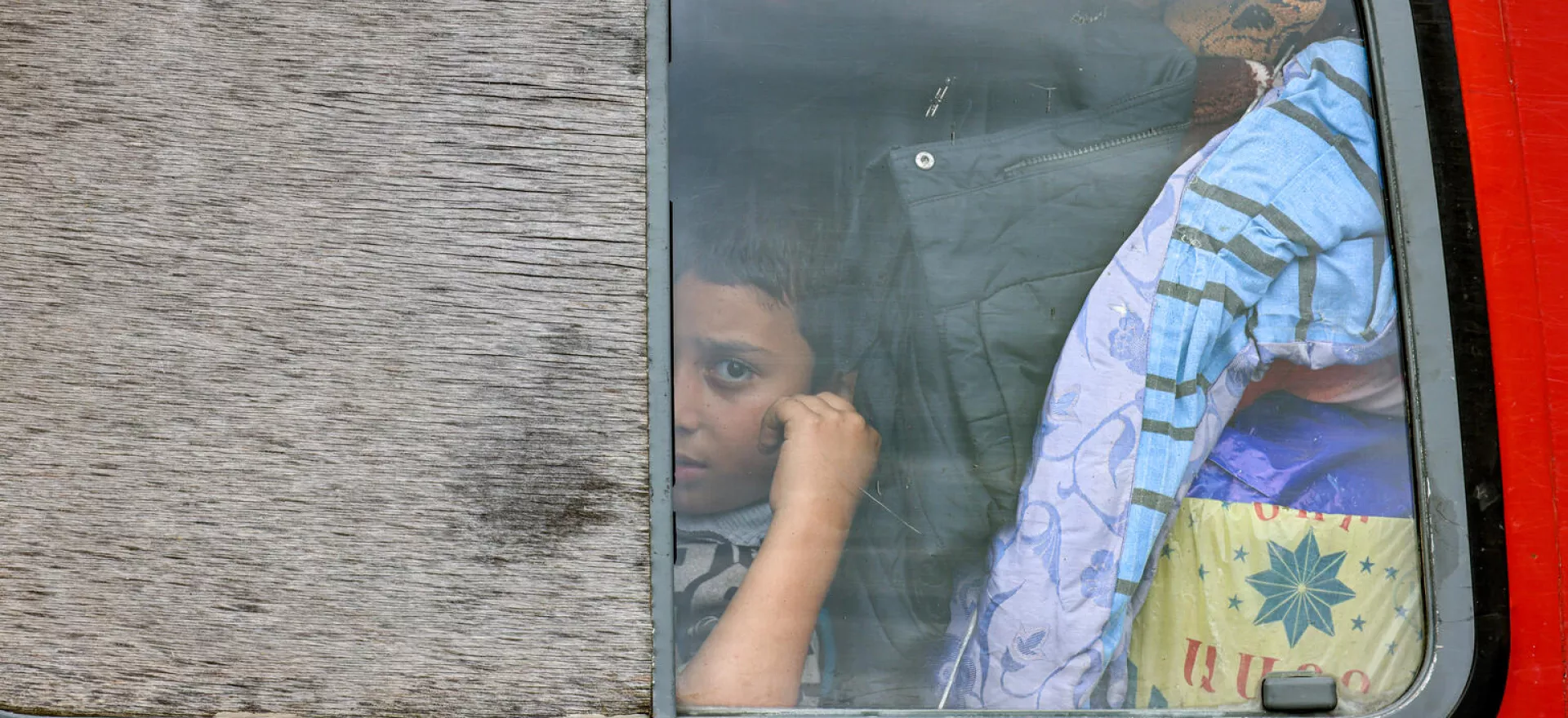 Tens of thousands of ethnic Armenian refugee children and families arrive to Syunik.