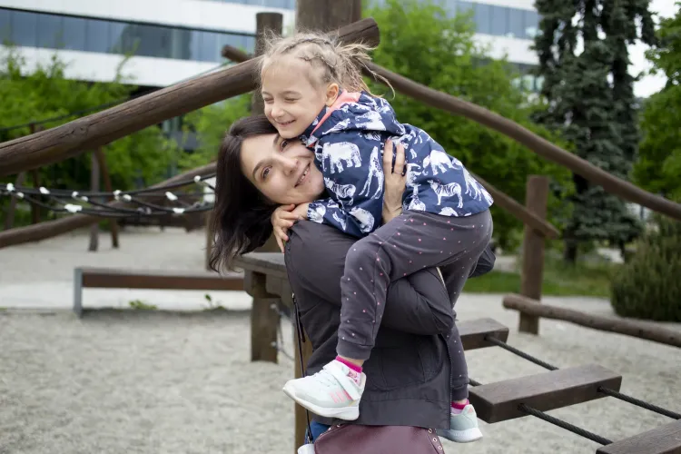 Yuliia, her sister, and little Nastiia &ndash; live in a collective shelter. Yuliia does not work, as she is the sole caregiver for both her daughter and her sister.