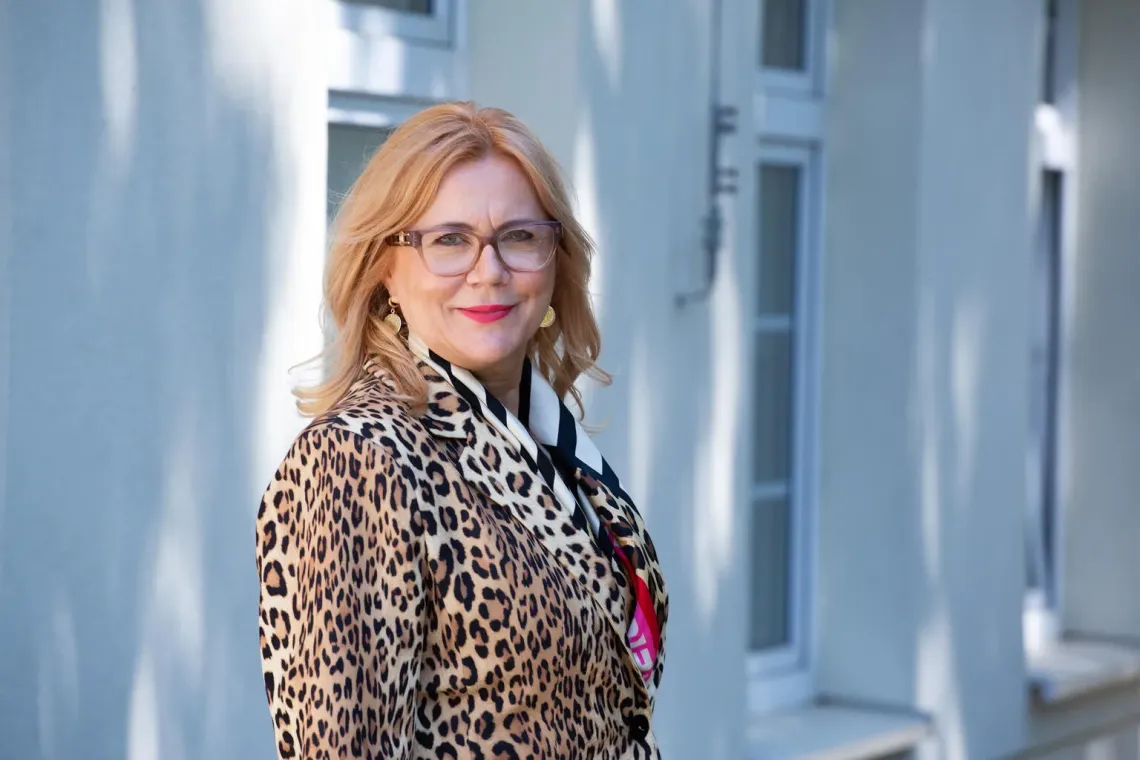 Bożena, an ABS expert from the Municipal Teacher Training Centre in Opole, supported one of the schools participating in the pilot, helping staff build on their existing strengths and develop solutions tailored to the needs of their community.