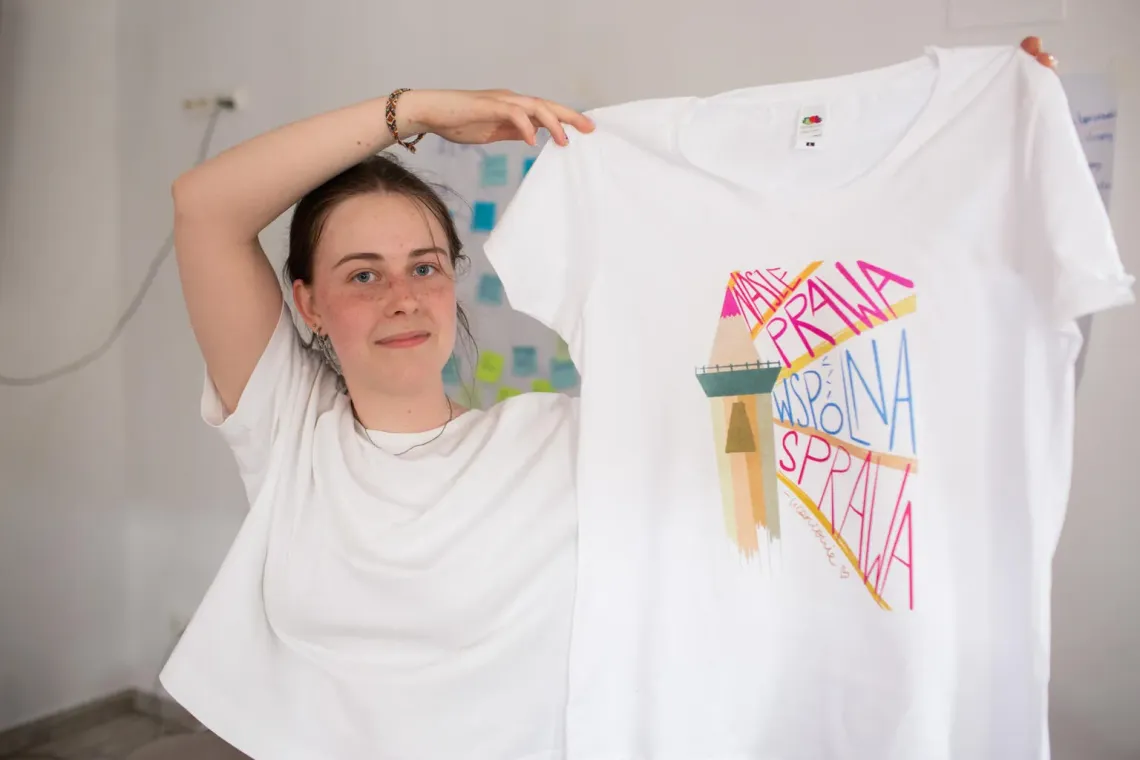 Having arrived in Poland in late 2022, Lera, 19, is now helping develop a youth-led campaign encouraging students, parents and schools to better understand student rights and create safer, more inclusive learning environments.