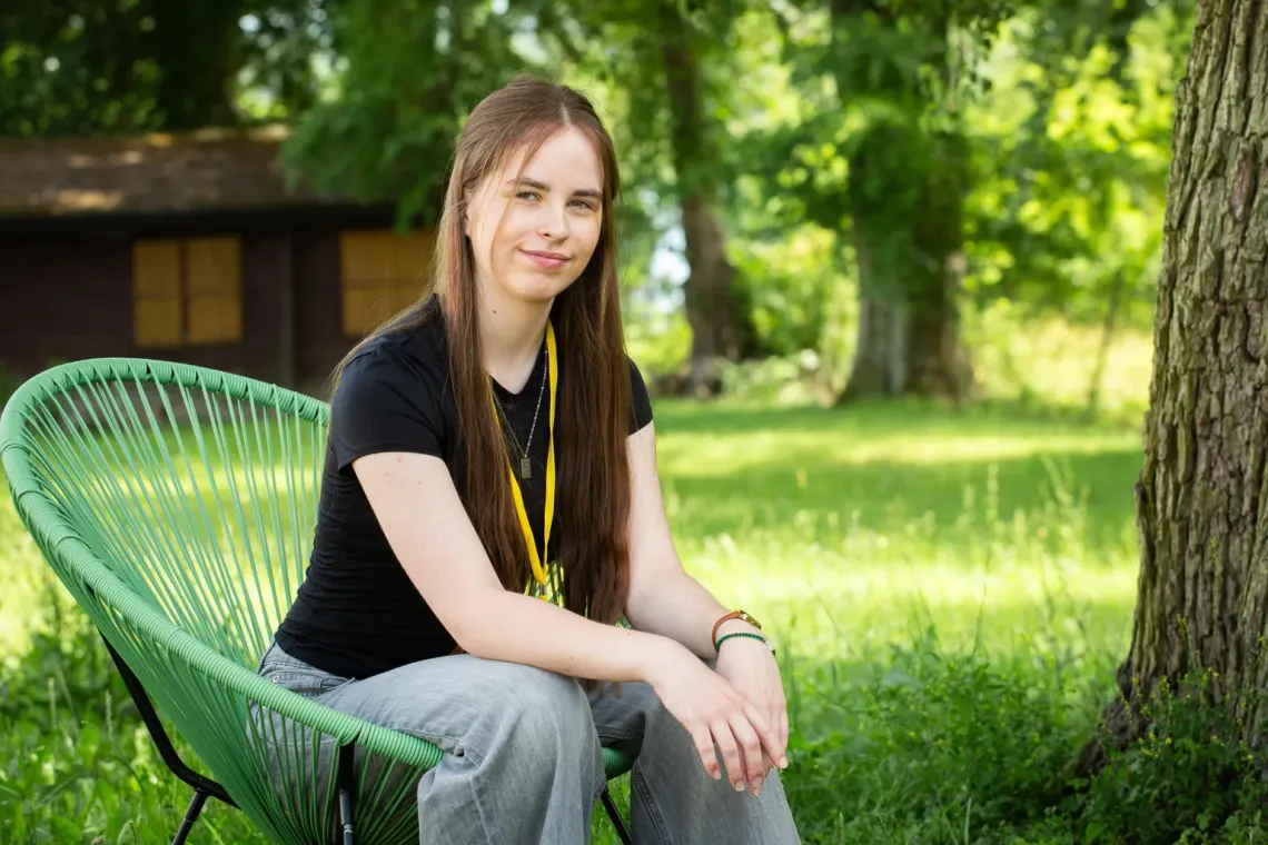 Sofia, 16, originally from Kyiv, Ukraine, arrived in Poland as a young child. When the war escalated in Ukraine in 2022, she tried to help newly arrived students from Ukraine settle into Polish school, drawing on her own experience of adapting to a new education system. Today, she is helping create the campaign to make schools more welcoming, inclusive and supportive for every student, regardless of nationality and life situation.