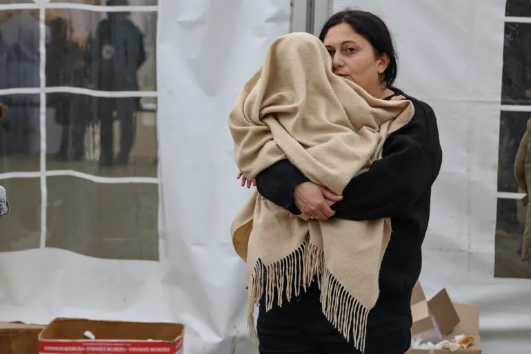 Tens of thousands of ethnic Armenian refugee children and families arrive to Syunik.