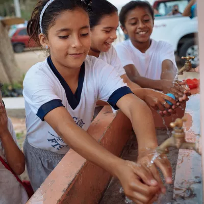 Agua en escuelas