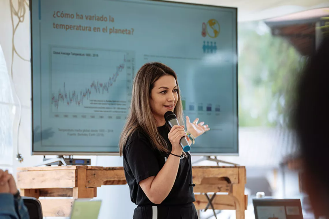 40 j&oacute;venes participaron en taller para aportar a compromisos del Ecuador frente al cambio clim&aacute;tico