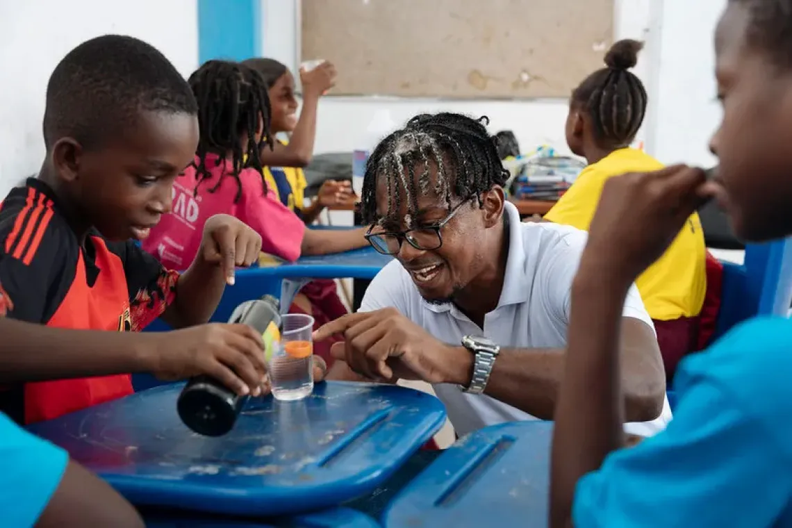El primer d&iacute;a de clases que miles de ni&ntilde;os a&uacute;n esperan en Ecuador