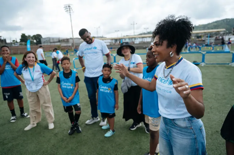En Esmeraldas, 130 ni&ntilde;os, ni&ntilde;as y adolescentes vivieron una jornada de deporte y m&uacute;sica en La Cancha que Nos Une