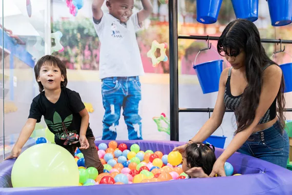 En el Espacio de Apoyo Integral de UNICEF, los ni&ntilde;os, ni&ntilde;as y adolescentes pueden jugar, aprender y estar protegidos.