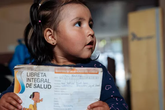 El poder de la comunidad: los voluntarios vigilan la vacunaci&oacute;n de los ni&ntilde;os 