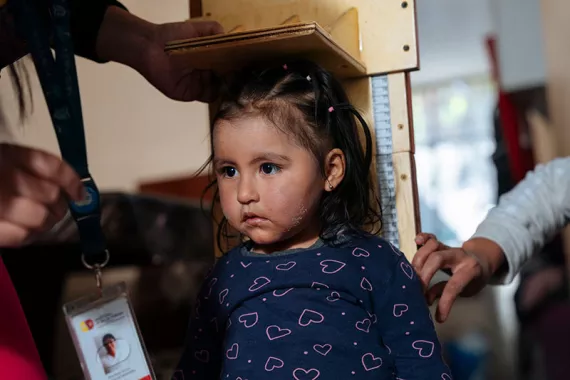 El poder de la comunidad: los voluntarios vigilan la vacunaci&oacute;n de los ni&ntilde;os 