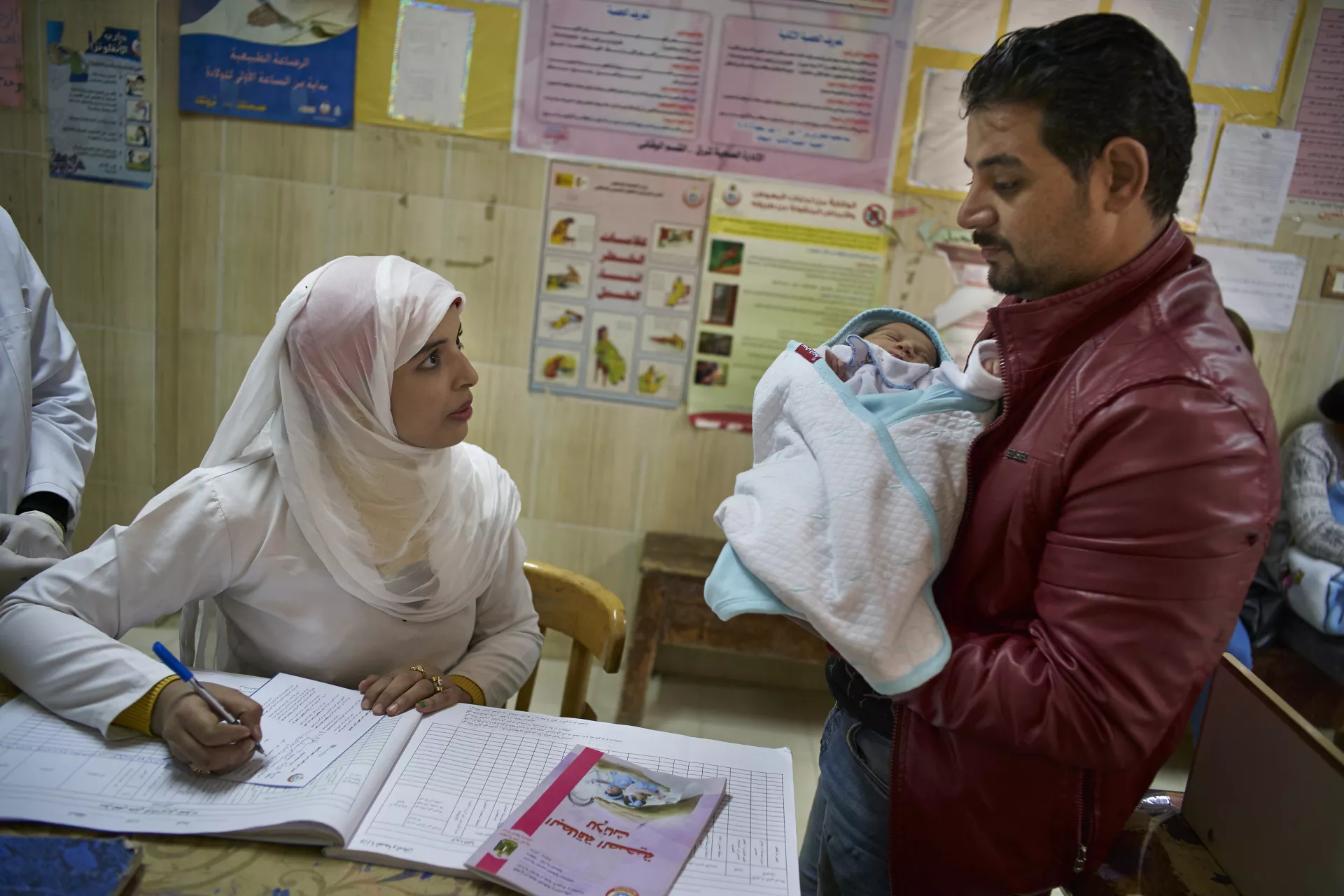 Mamdouh brought his little baby girl named Candy today for the routine follow up at Ferial Primary Healthcare Unit (PHU); one of the PHUs supported by UNICEF at Assuit governorate.​ UNICEF Egypt is supporting The Egyptian Ministry of Health and Population (MoHP) to implement a new initiative to screen all newborn infants for jaundice using a blood test.​ ​ ​