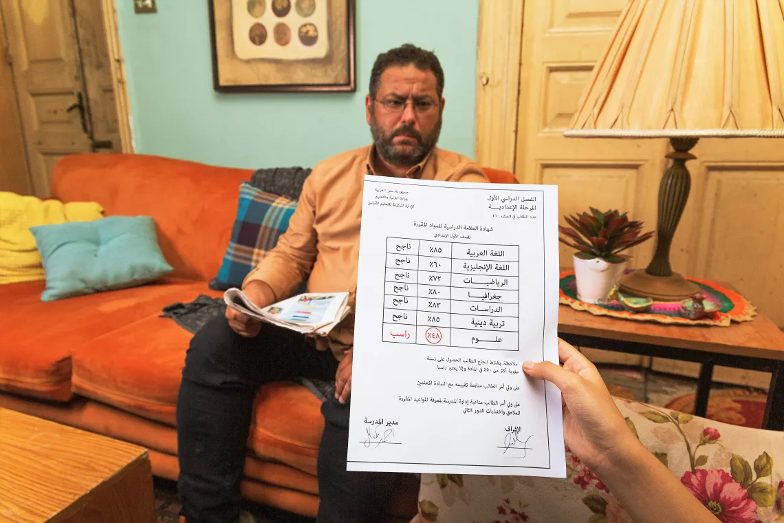 ابني ذكي جدًا لكنه لا يذاكر بما يكفي، ماذا أفعل؟
