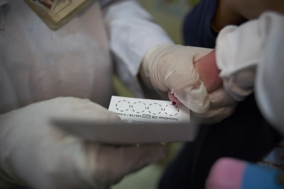 As a national standard procedure, all infants below the age of 7 days should have a heel blood sample taken. This sample is sent to the central labs for analysis of thyroid hormone function.​ &nbsp;​