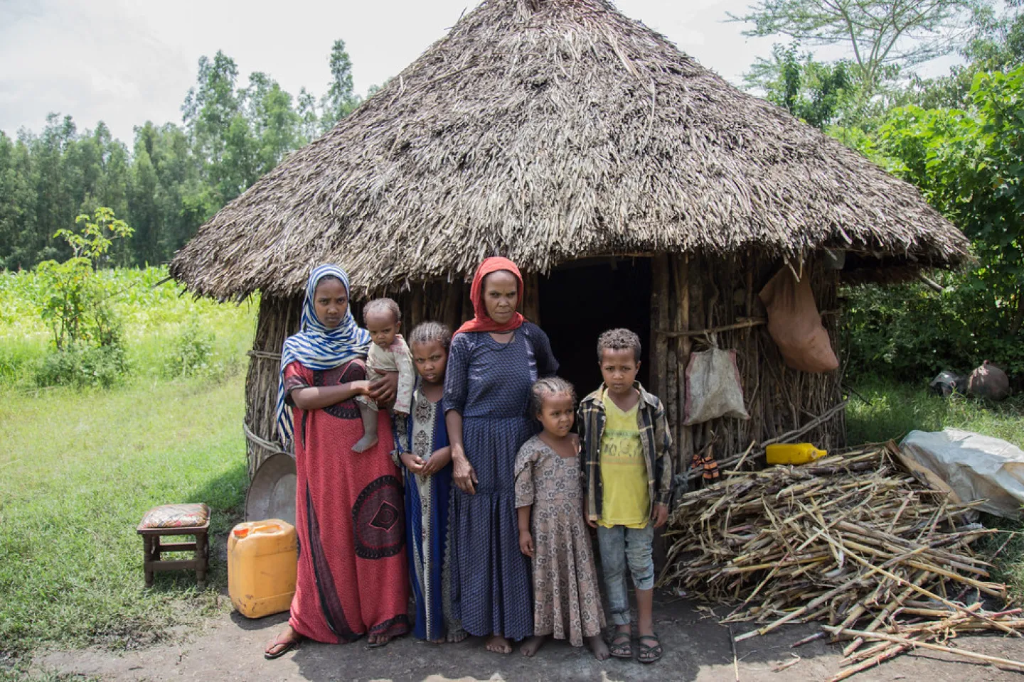 Aregash Yusuf (middle) is a beneficiary of the PSNP in Kelo Kebele, Dawa Chefa Woreda, Amhara Region.