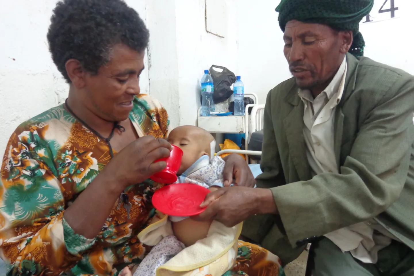 Enalem Asnakew (40) had no idea why her one-year-old son Misganaw Asmare would not stop vomiting. 