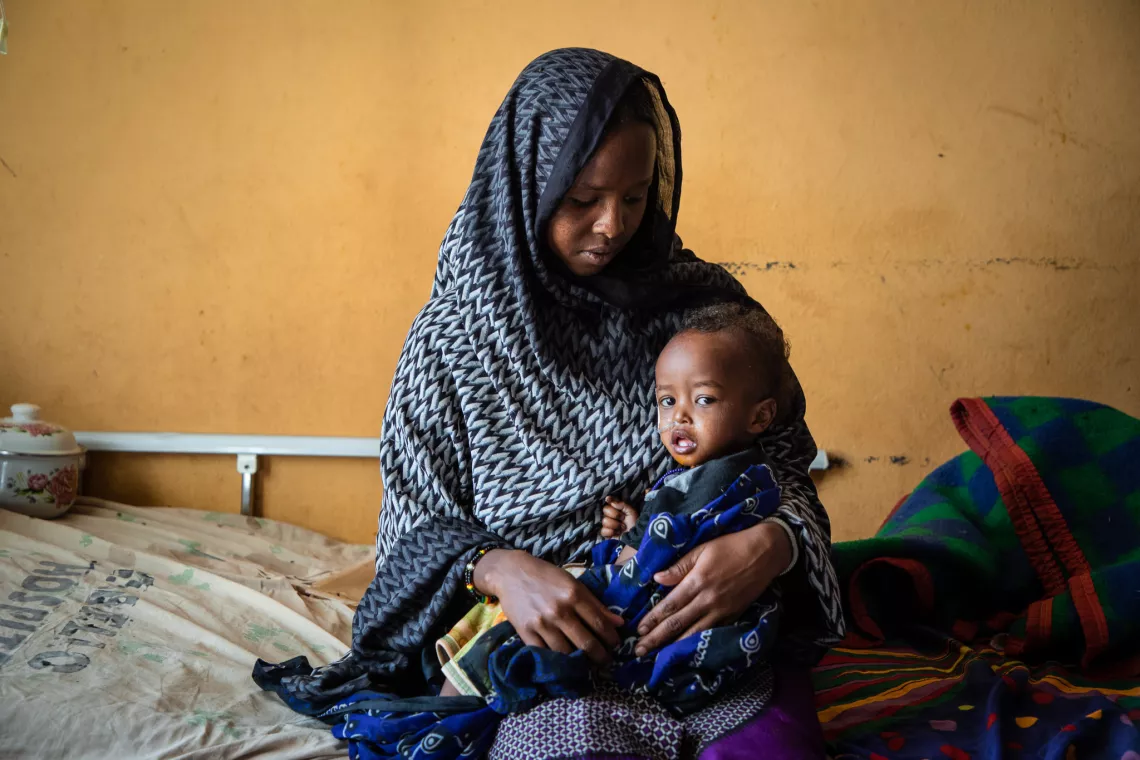 It has been 10 days since Dhaki Wariyo (18) brought her 18-months daughter Loho Wariyo to Yabello Hospital as she was suffering from high fever, diarrhoea, vomiting and swelling. 