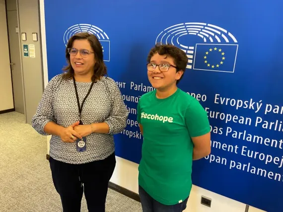 UNICEF youth activist Francisco Vera meets with MEP Sara Cerdas
