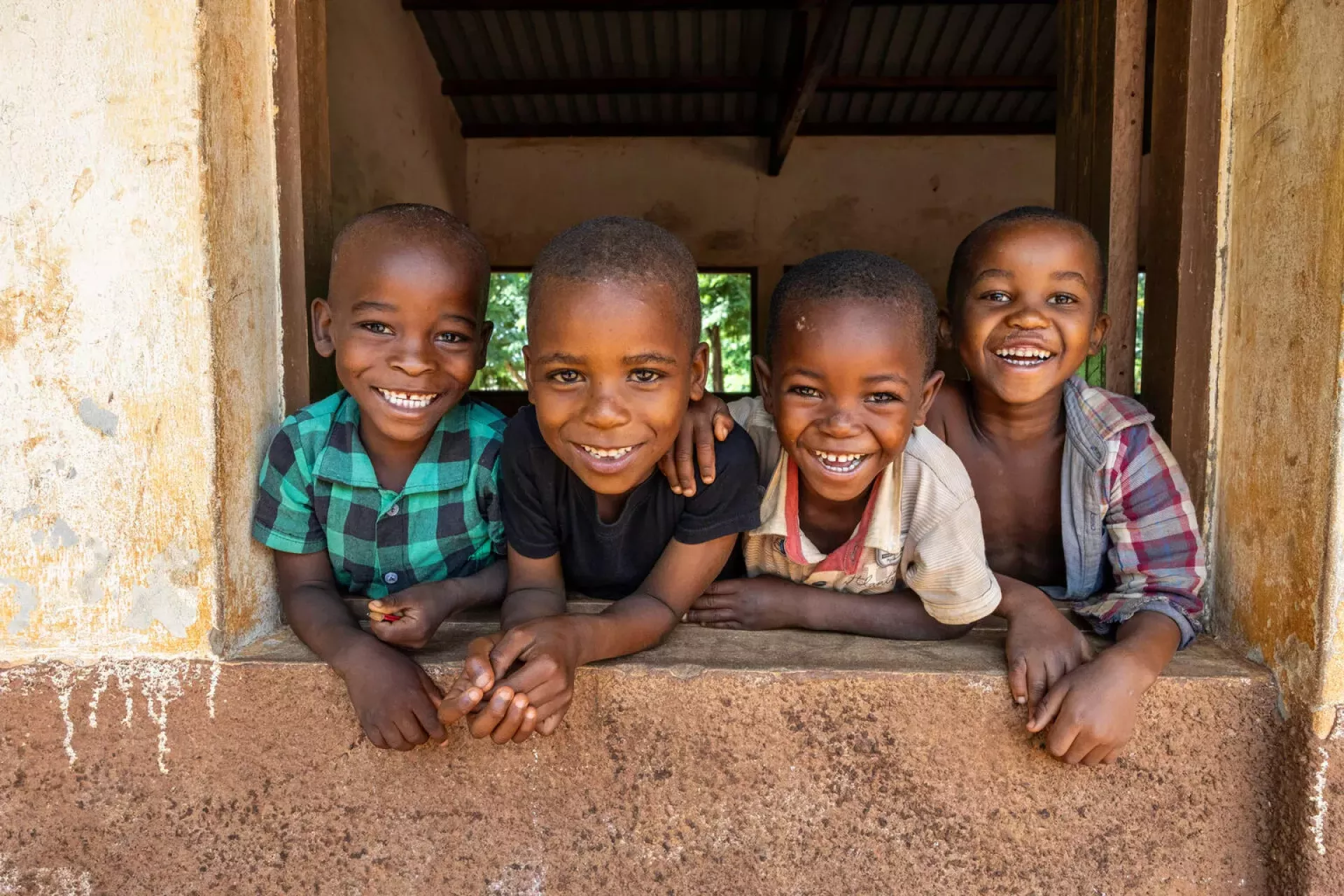 Only 3.5 per cent of children attend pre-primary school in Mozambique. This is due both to a lack of preschools in the country and limited financial and human resources. 