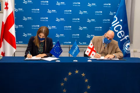Signing of the joint project with EU