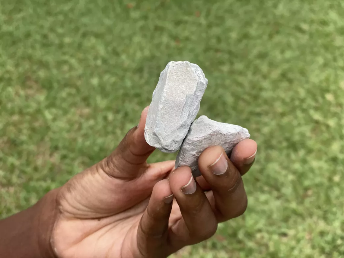 A picture of Farin-Kasa-White Baked Clay 