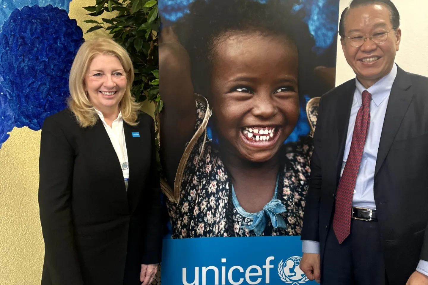Ministry of Unification minister meeting with UNICEf ED Russell 
