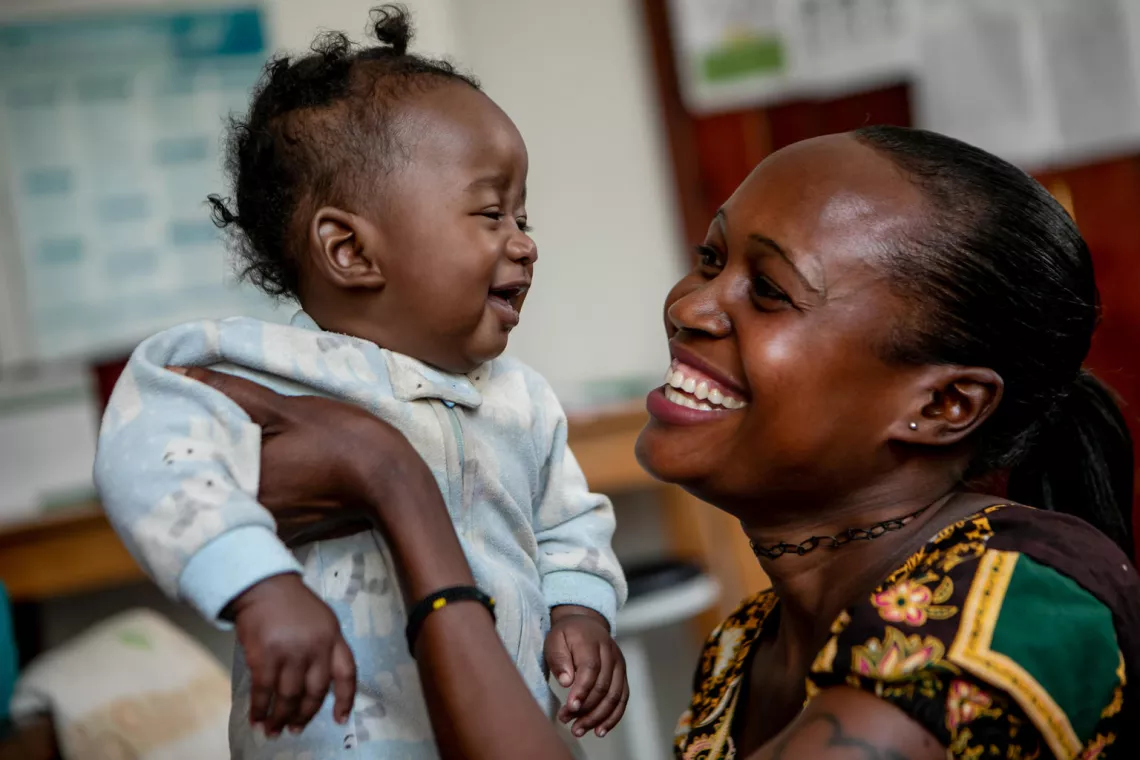 Rebeccka and her baby Naybare Sheba (5 months) at the POC (ISIS Point of Care Clinic) Mbarara RRH (Regional Referral Hospital) South Western Uganda.