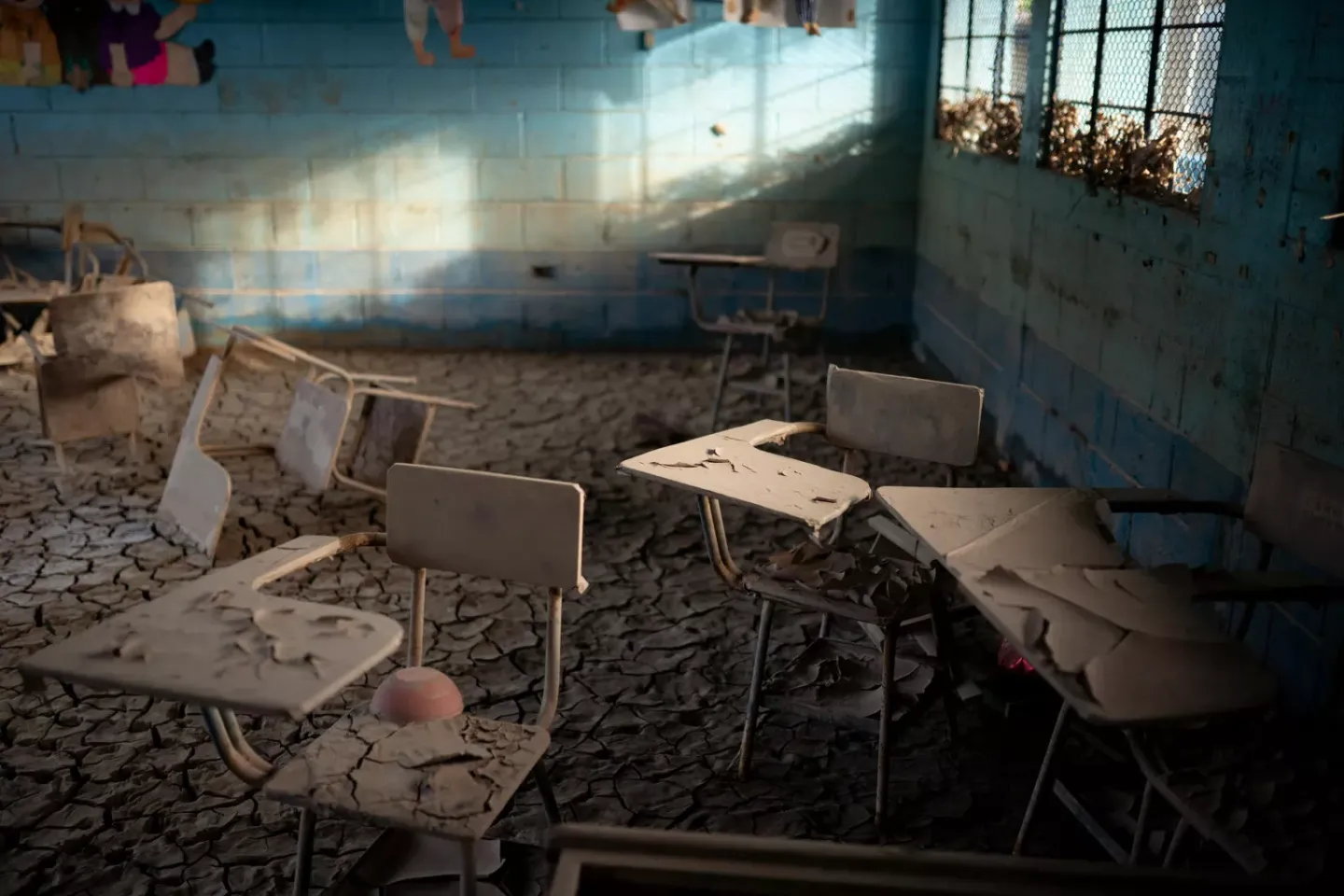 Escuela da&ntilde;ada despues de un huracan. 