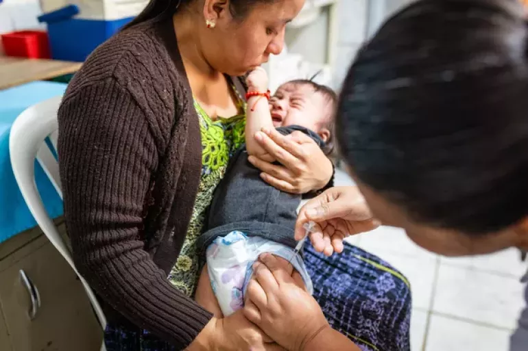 vacunaci&oacute;n de ni&ntilde;o
