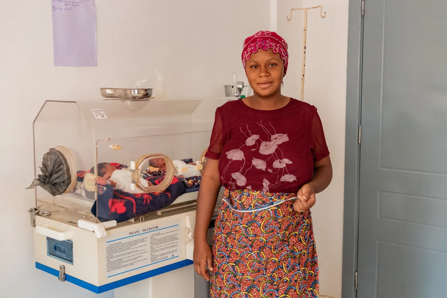 Kadiatou, m&egrave;re du nouveau-n&eacute;, hospitalis&eacute; en n&eacute;onatologie &agrave; l&rsquo;h&ocirc;pital r&eacute;gional de Kindia.