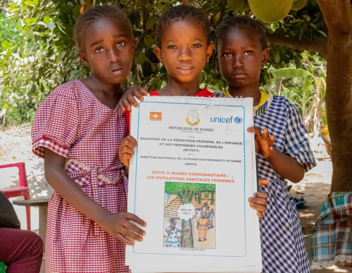 Mariama Diallo 06 ans, Souadou Soumah 05 ans & M'mahawa Sylla 08 ans