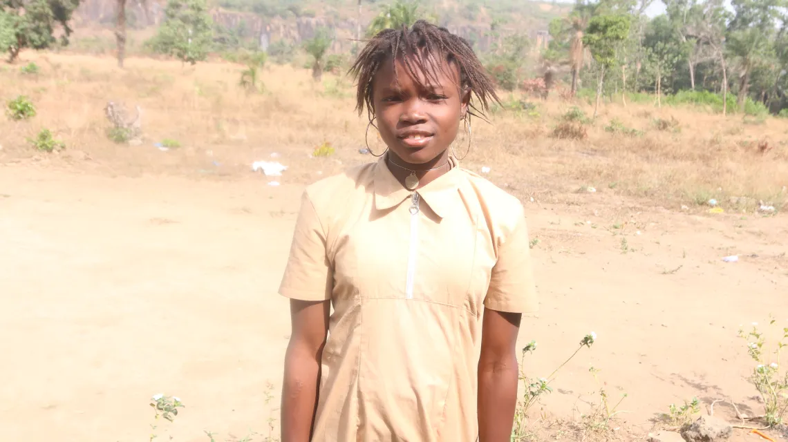 Mabinty Sylla, &eacute;l&egrave;ve en 7&egrave; ann&eacute;e au coll&egrave;ge de Komayah