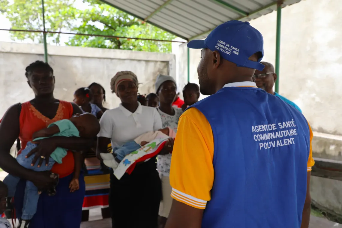 Fresnet, ASCP, raises awareness among mothers about Vitamin A and breastfeeding. 