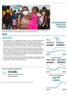 Un enfant dans un espace de support psycho-social dans le Sud 