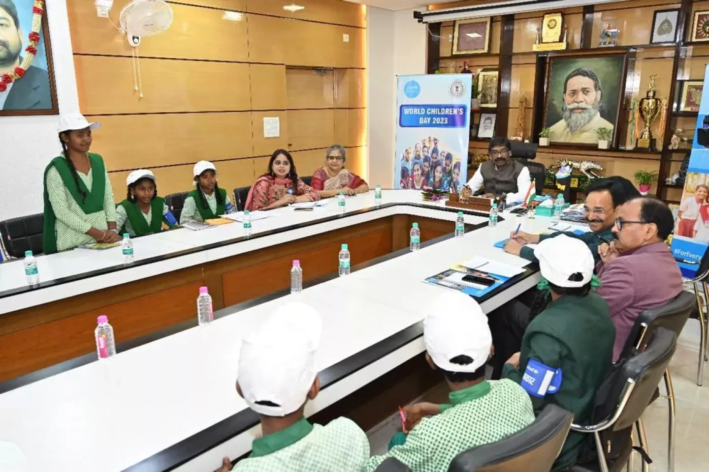 Child Reporter Dipika Kumari advocating for Savitri Bai Phule Kishori Samridhhi Yojana in front of Chief Minister of Jharkhand