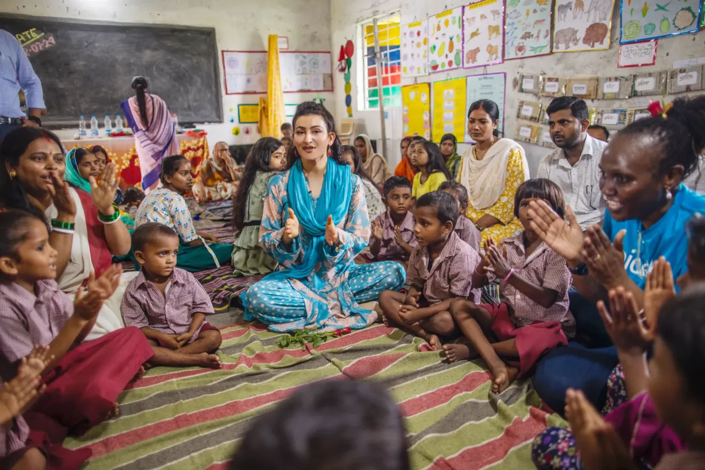 Artist, Philanthropist and UNICEF India Children Champion Shalini Passi visits an Anganwadi center to interact with Punita Kumari (Anganwadi Worker) and observe the Early Childhood Development program.