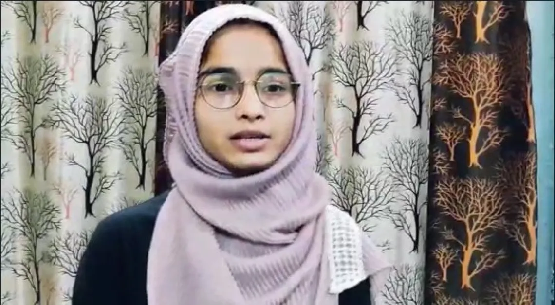 Mantasha Fatima posing for a photo.