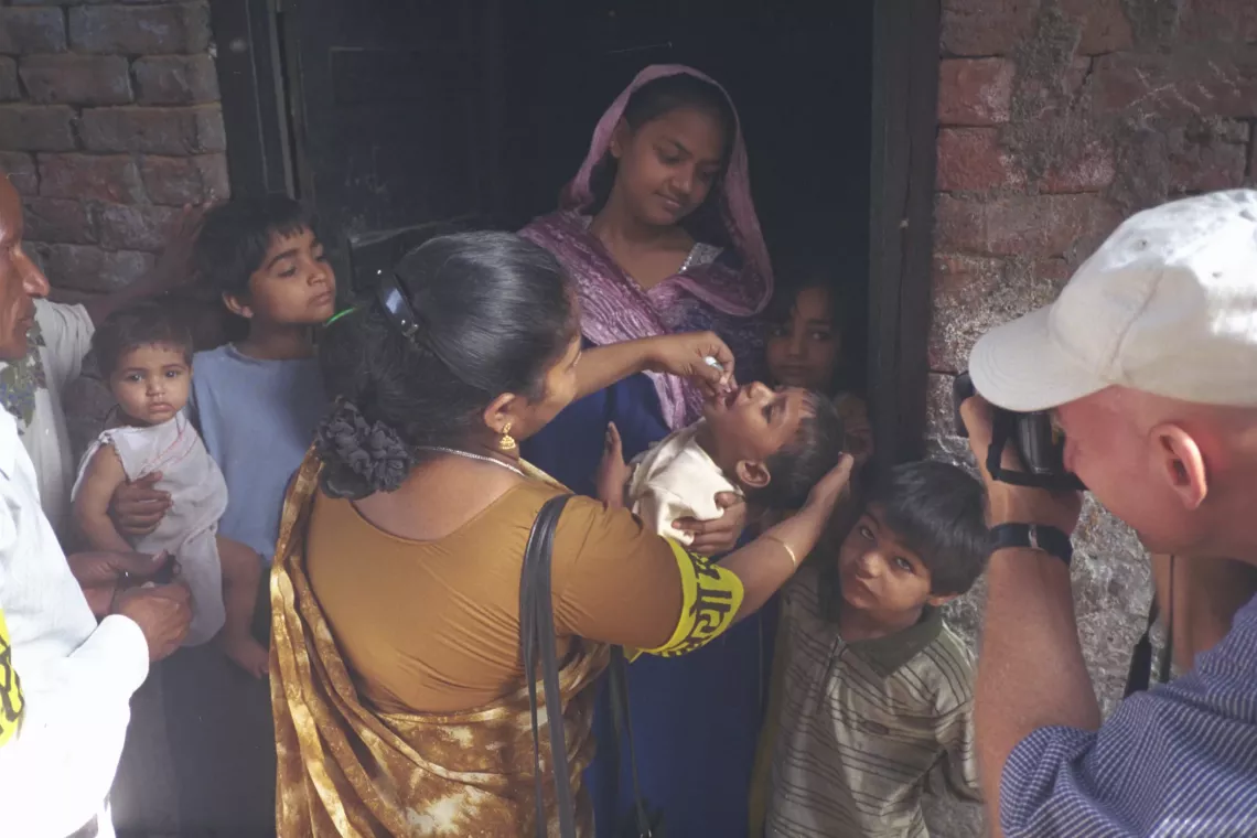 UNICEF supported Prime Minister Rajiv Gandhi's National Mission on Immunization. At the end of 1990, India announced that immunization coverage for children under the age of one had surpassed 80 per cent