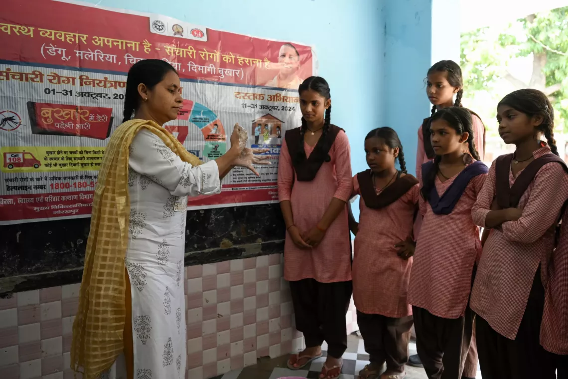 A handwashing hygiene session took place as part of the Dastak program, where teacher Babita Gupta taught students proper techniques to prevent diseases like jaundice, cold, typhoid, and diarrhoea