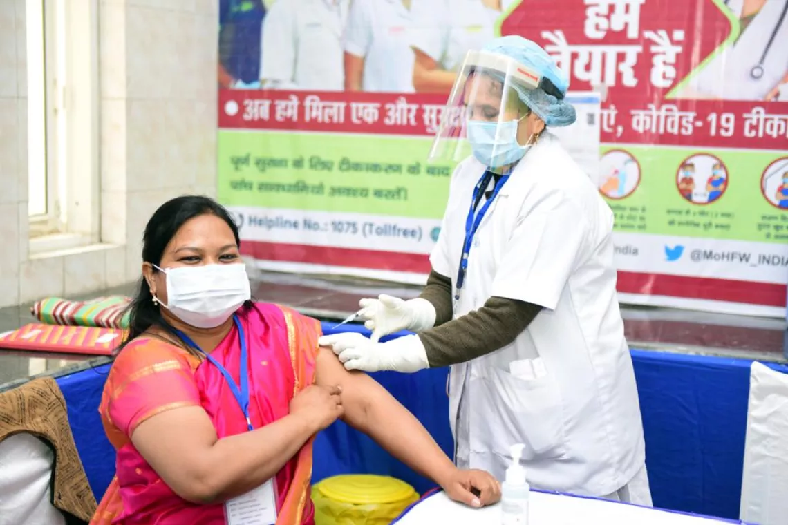 Jiran Kaldulna, Head Manager of Sadar Hospital in Ranchi, Jharkhand took the vaccine and led by example after Prime Minister Narendra Modi launched the campaign.