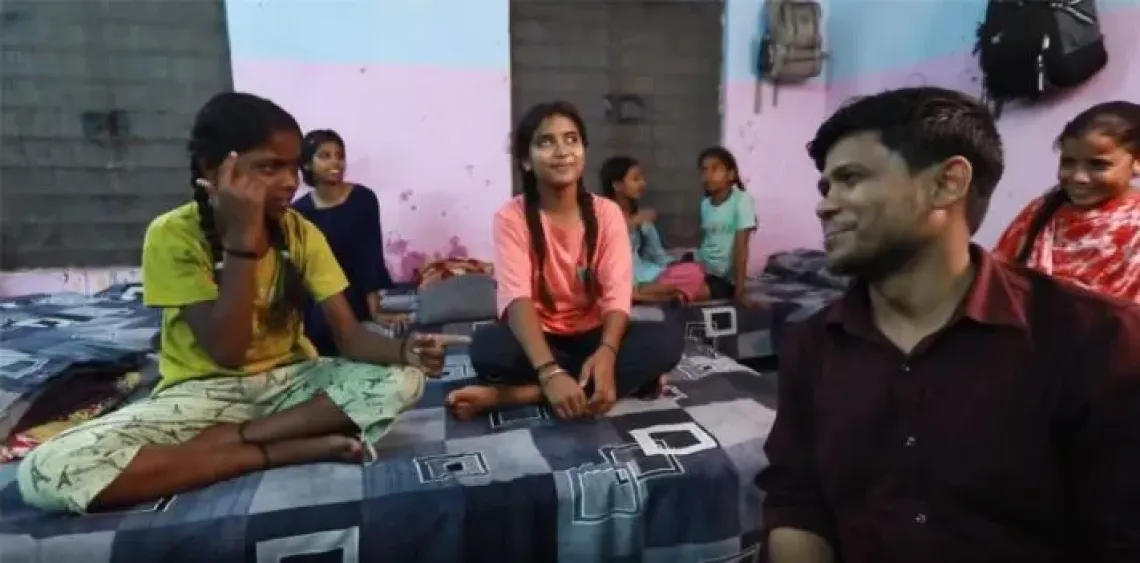 Purnia&rsquo;s KGBV Ararchi is promoting inclusive education with UNICEF&rsquo;s support. Teachers and students are learning to communicate using Indian Sign Language.