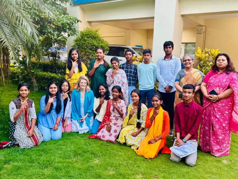 On a visit to the eastern Indian state of Jharkhand today, Cynthia McCaffrey, Representative, UNICEF India,  met a group of young journalists in the UNICEF Ranchi Office and four youth leaders who are part of the UNICEF&rsquo;s Child Reporters programme.  