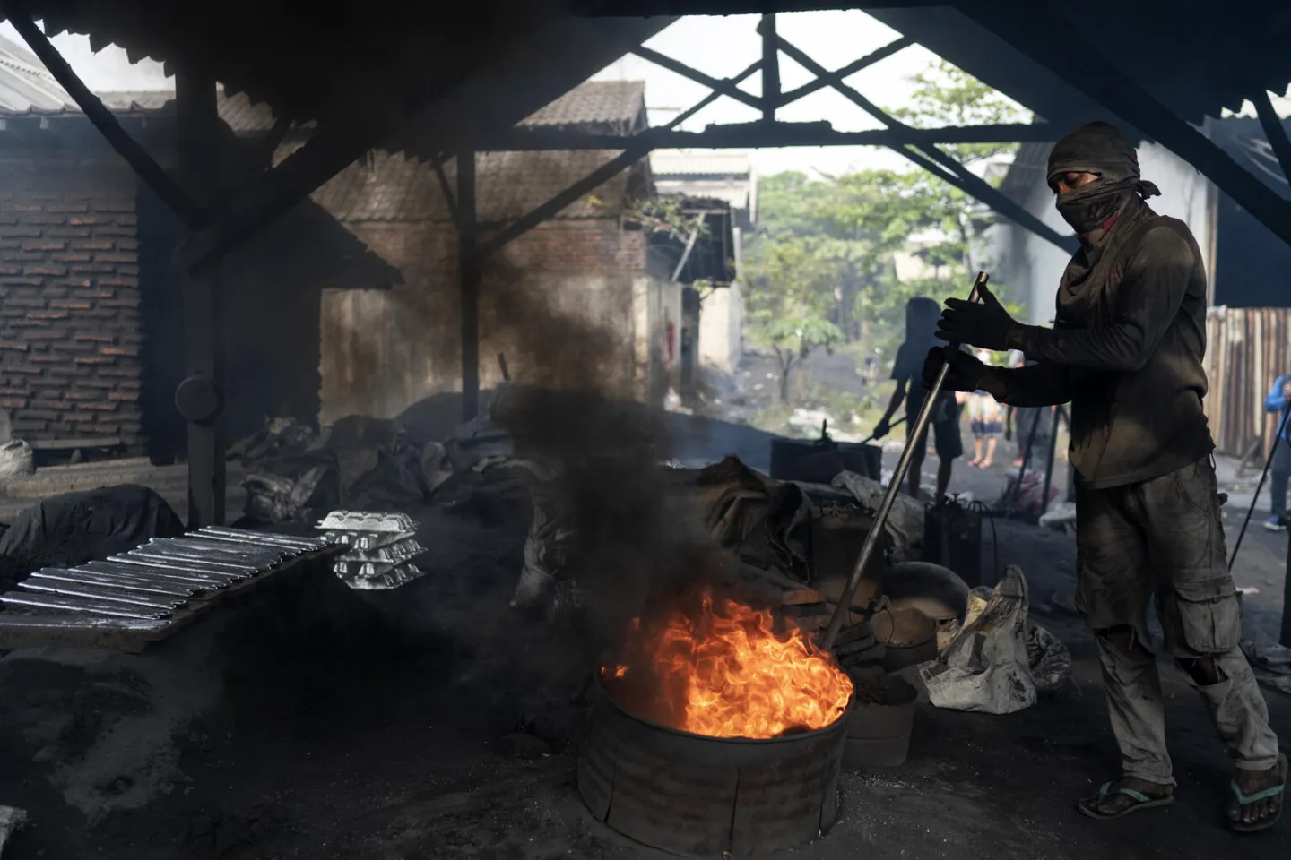 People in areas with high levels of lead pollution