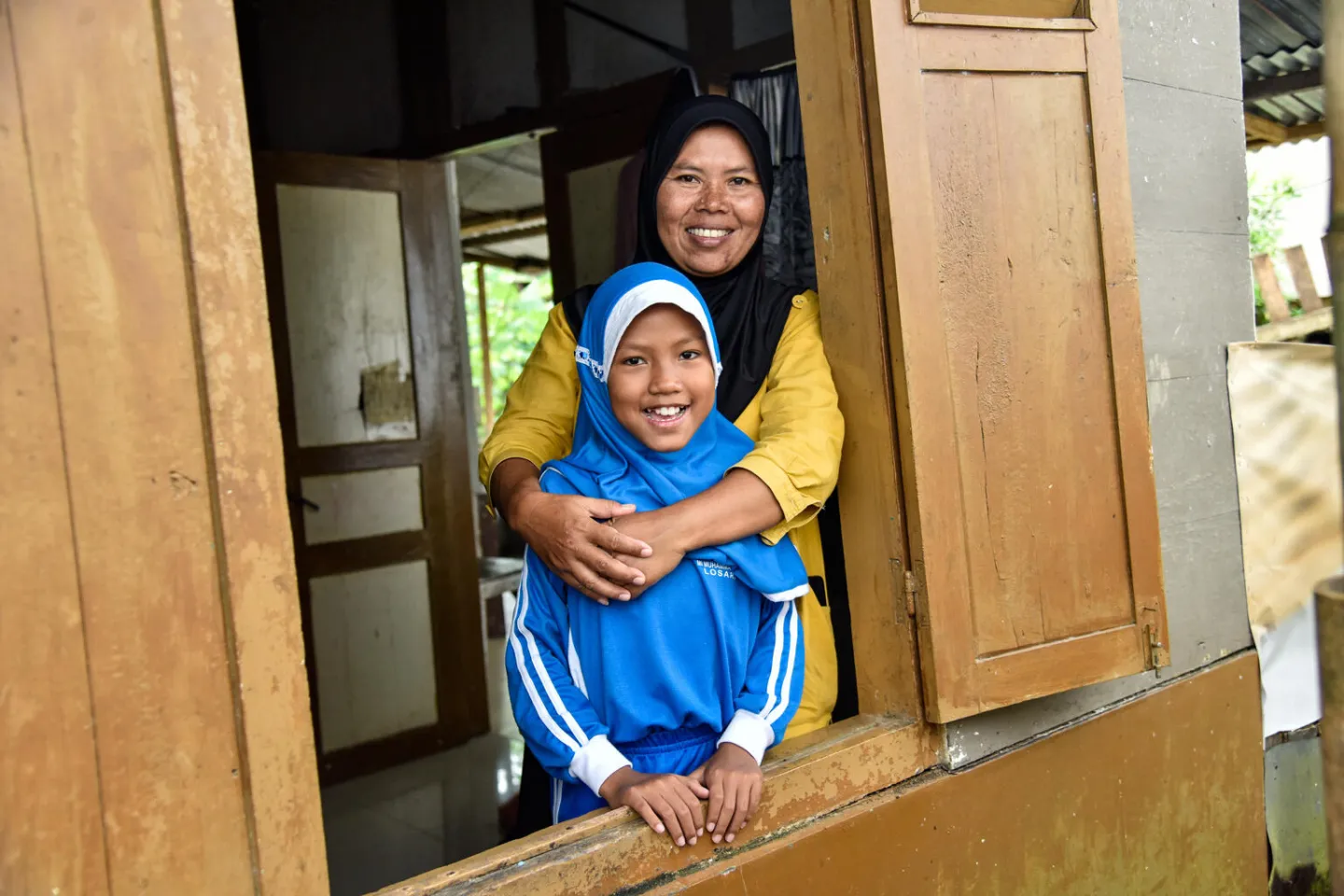 Rere and her mother, Misyati.