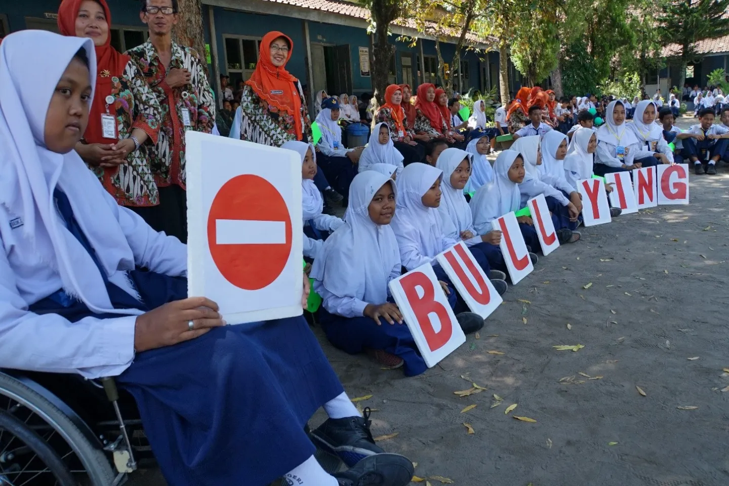 Students at SMP 2 in Klaten