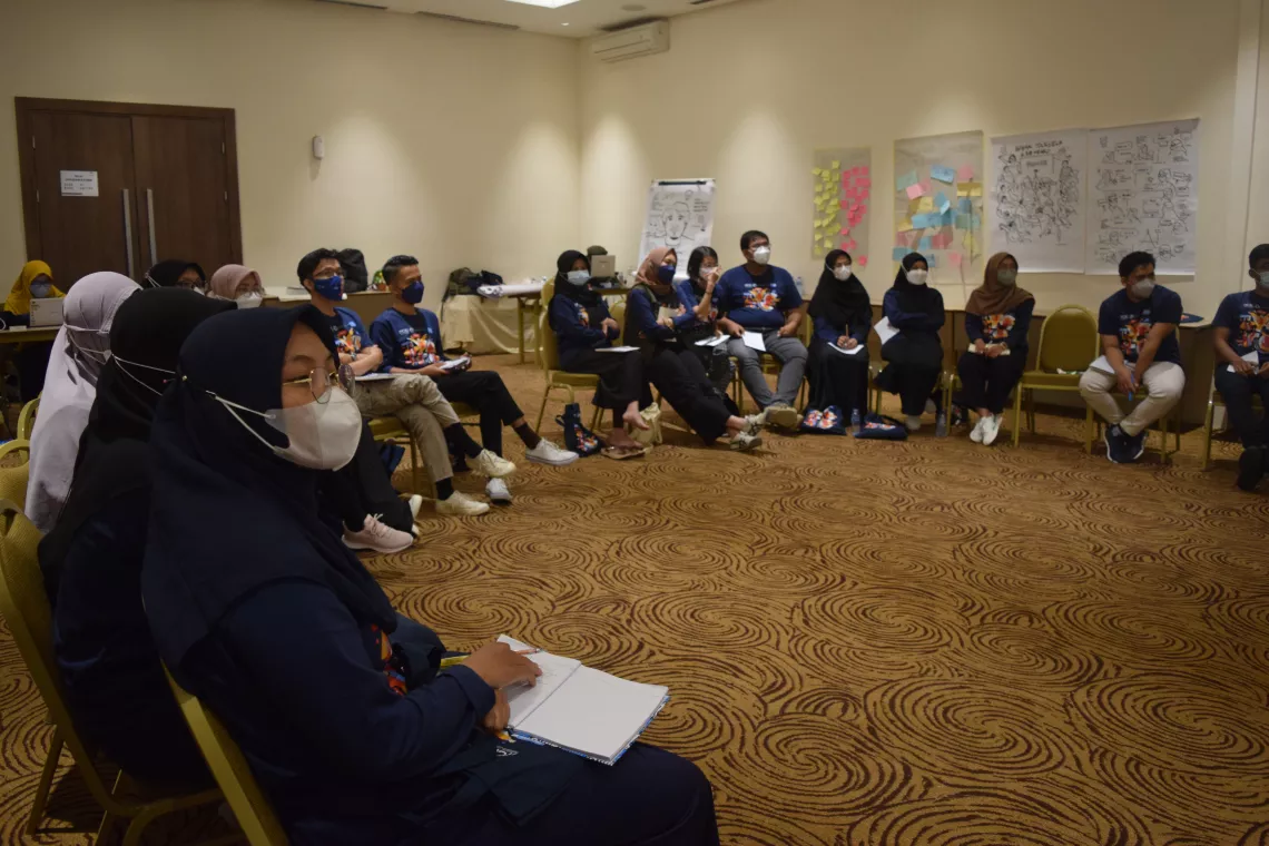 Dozens of youth representatives from across the country participate in a UNICEF-supported workshop on tobacco control in Jakarta in 2021.